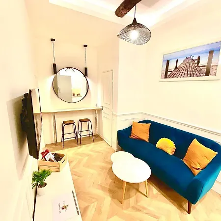 Magnifique 2 Pieces En Plein Coeur Du Vieux Nizza
